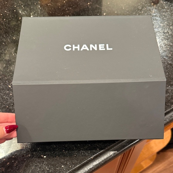 CHANEL Black Bag Storage Box - Picture 3 of 17